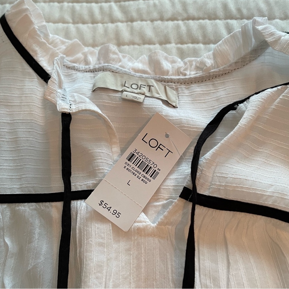 LOFT sleeveless blouse top NWT - Picture 2 of 6